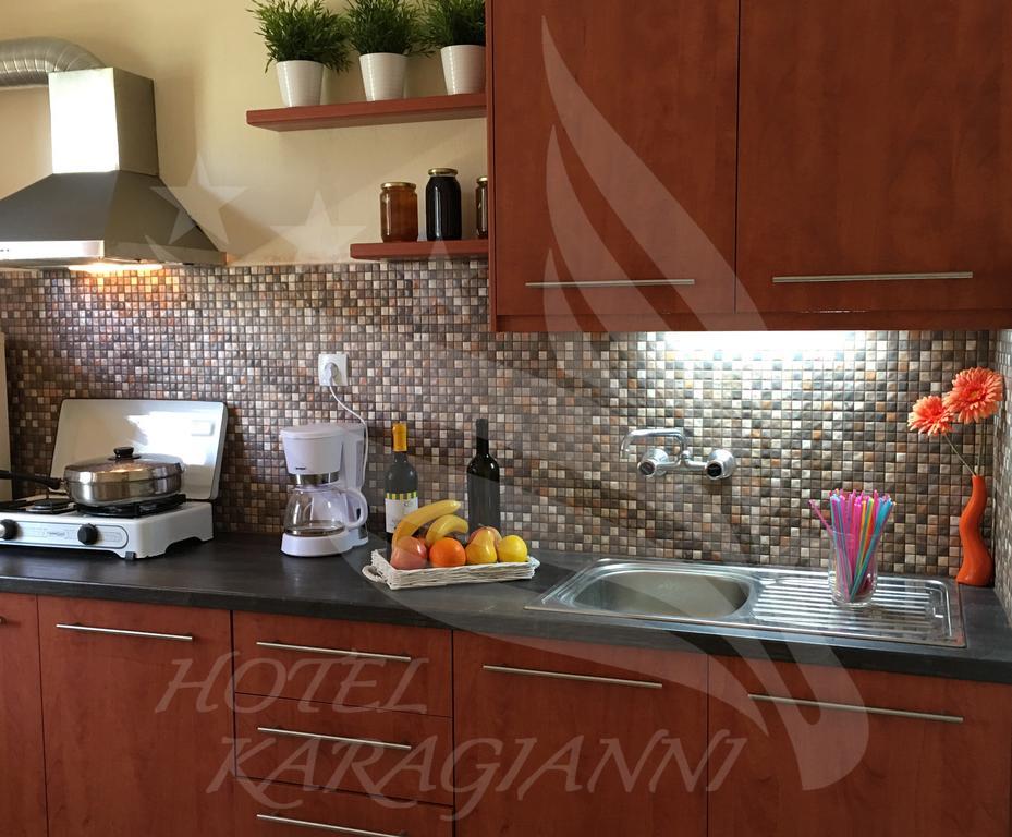 Hotel Karagianni ヴォロス エクステリア 写真